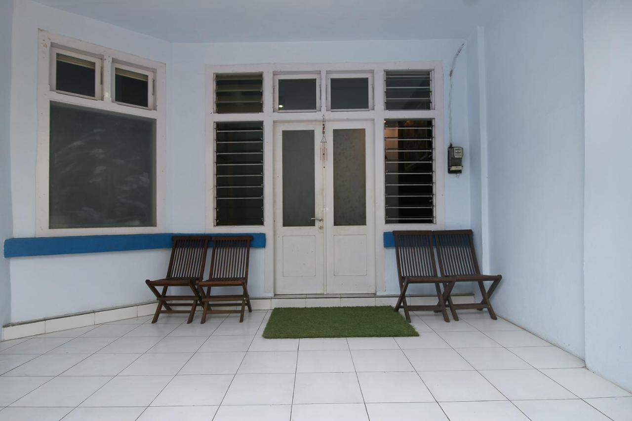 Reddoorz Near Stasiun Lawang Hotel Luaran gambar